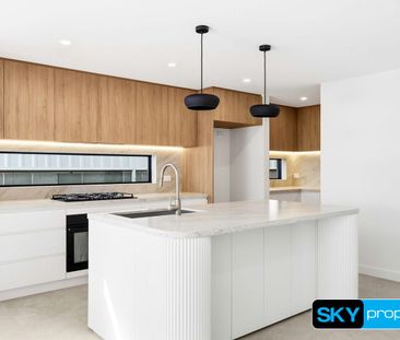 Ultra-Modern Elevation - Space, Versatility and Everyday Luxury - Photo 5