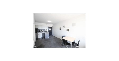 Fully Furnished 2-bedroom apartment - Photo 4