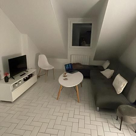 Location Appartement 2 pièces 28m² CHALONS EN CHAMPAGNE 51000 - Photo 1