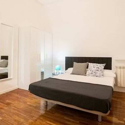 Calle de Fuencarral, Madrid, Community of Madrid 28004 - Foto 1