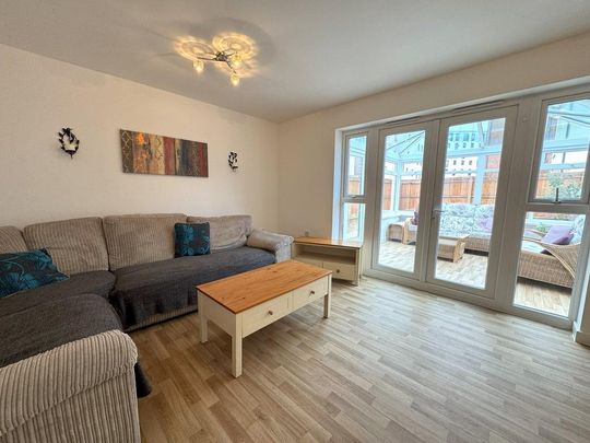 4 bedroom townhouse to rent - Photo 1