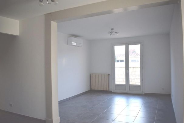 Location Maison 5 pièces 109m² ST NAZAIRE D AUDE 11120 - Photo 1