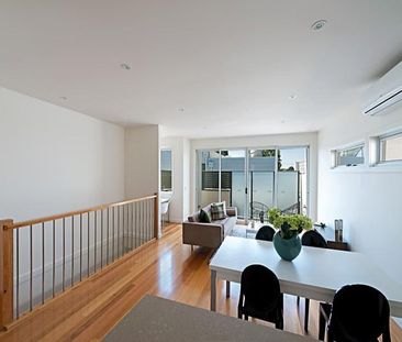 3/228 Victoria Road, Northcote VIC 3070 - Photo 4