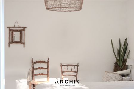 Architecture des années 60, cette maison Gaume est implantée sur un terrain de 759 m2, dans un environnement prisé du Pyla. - Photo 5