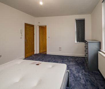 1 bedroom property to rent - Photo 3