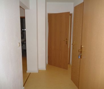 IDEAL - ***Dachgeschosswohnung mit Außenstellplatz*** - Photo 2