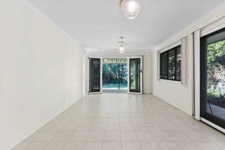 Perfectly located 3 bedroom home - Photo 4