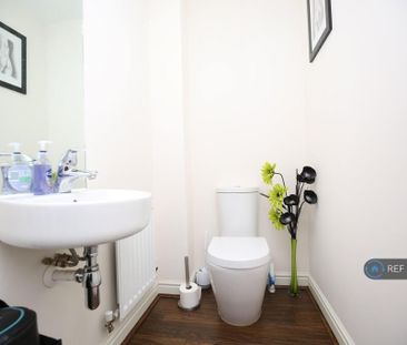2 bedroom terraced house to rent - Photo 5