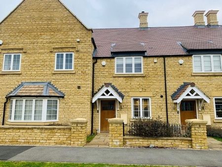 Sargent Square, Broadway, WR12 - Photo 2