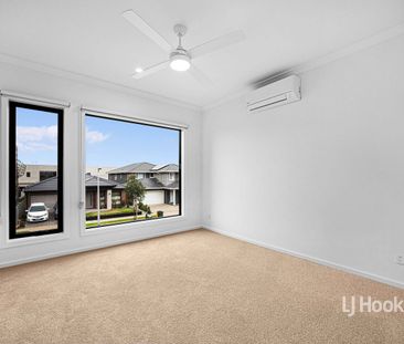 Modern Living in a Prime Point Cook Location! A[PPLICATIONS NOW OPEN - Photo 1
