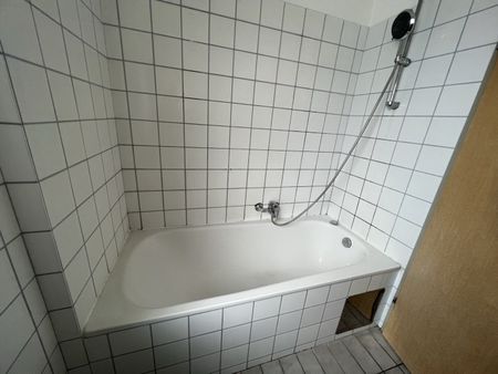 Helle, geräumige Maisonettewohnung in Enns! - Foto 4