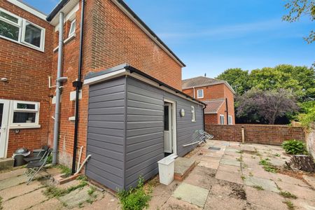 Gordon Avenue, SO14 - Photo 2