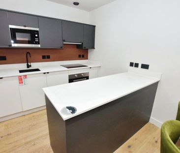 2 bedroom flat to rent - Photo 6