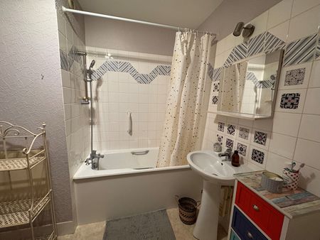 Location Appartement 2 pièces 48m² - Photo 2