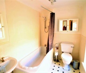 Room 1, 75 Donard Street, Belfast, BT6 8EJ - Photo 2