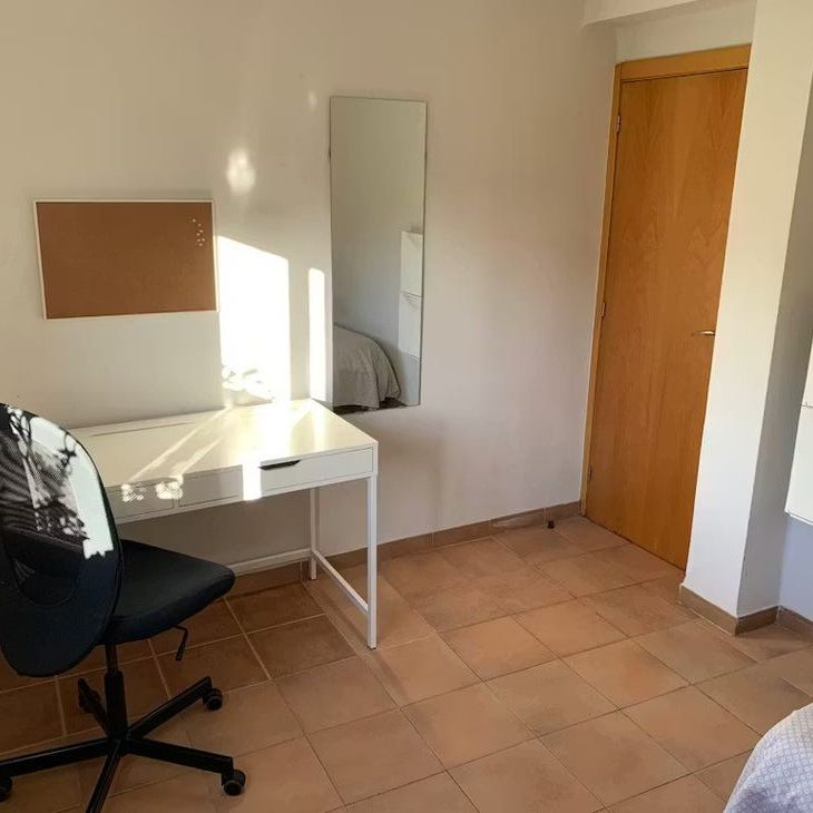 Calle del Doctor Manuel Candela, Valencia, Valencian Community 46021 - Photo 1