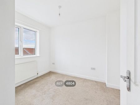 3 bedroom terraced house to rent - Photo 4