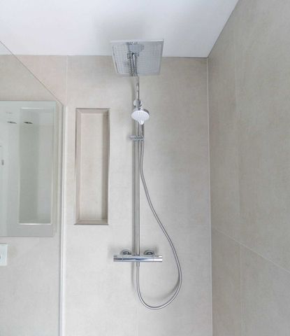 Moderne 4.5-Zimmer-Wohnung in Grenchen mit grossem Balkon - Photo 2