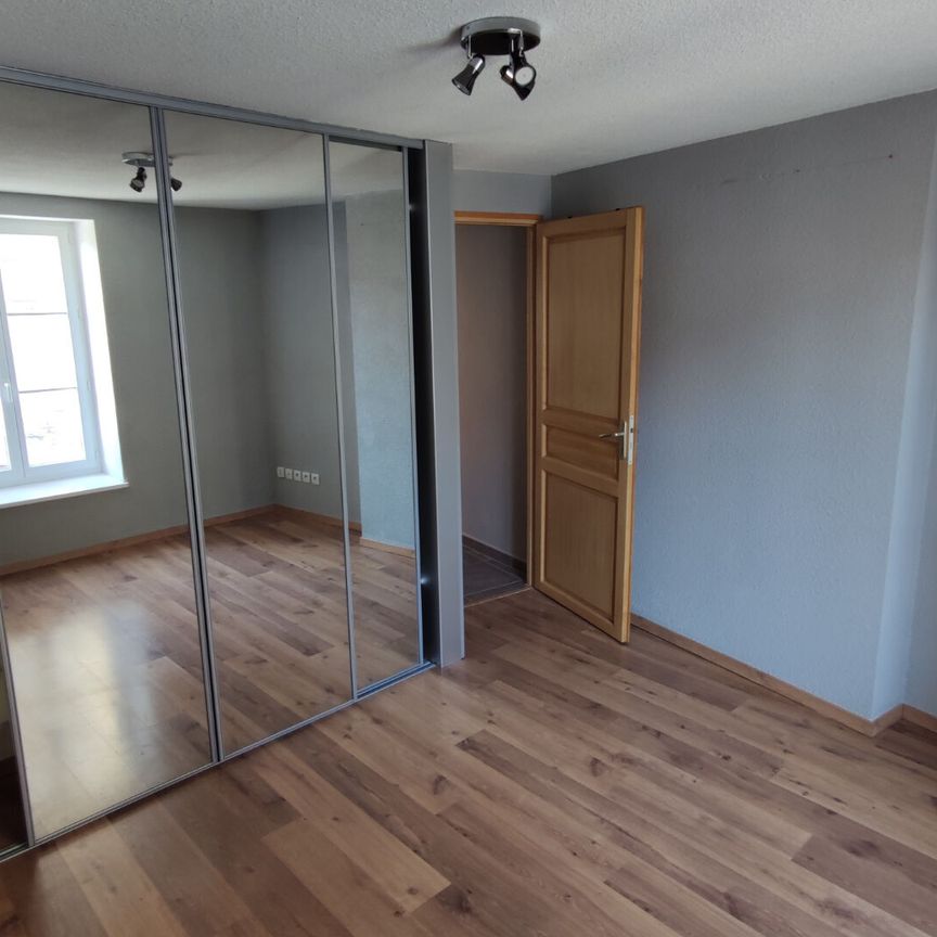 Location Appartement 4 pièces 74m² - Photo 1
