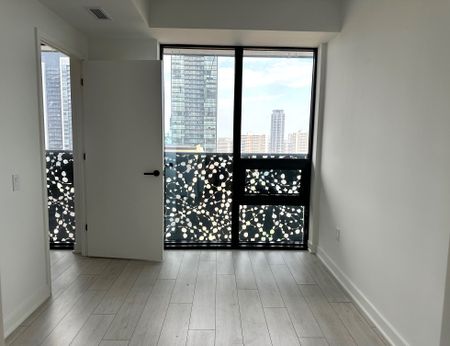 For Lease - 55 Charles Street Unit# 2502, Toronto, Ontario - Photo 3