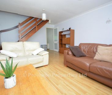 2 bedroom semi-detached house to rent - Photo 2