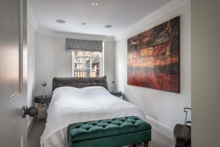 3 bedroom flat to rent - Photo 4