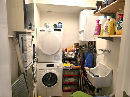 Prachtig appartement met 2 slaapkamers, ruim terras en garagebox in het hart van ’s-Gravenwezel - Photo 3