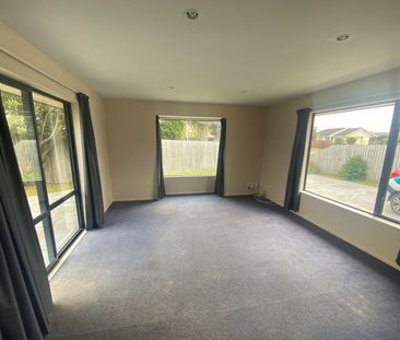 33 Dufek Crescent, Wigram, NZ 8025 - Photo 2