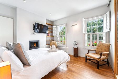 4 bedroom end of terrace house to rent - Photo 5