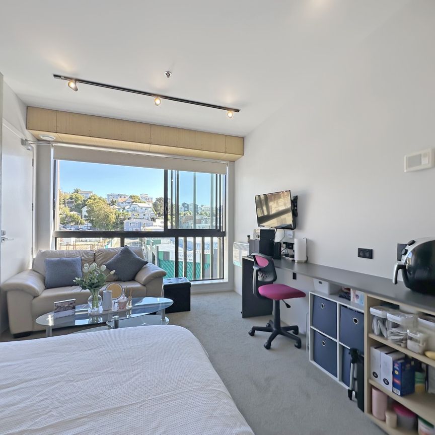 Welcome to apartment 302A in Vedado Apartments. - Photo 1