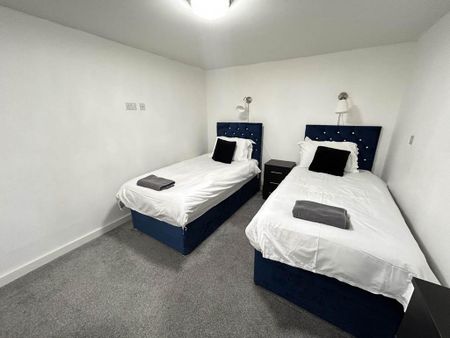 Studio to rent - Photo 5