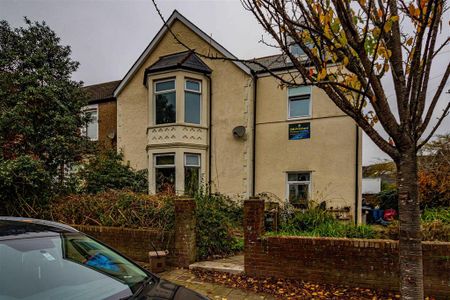 2 bedroom flat to rent - Photo 5