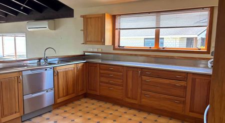 Bach Living By The Coast - Photo 2