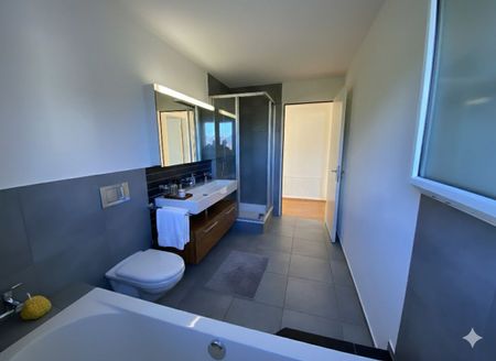 Attic apartment with magnificent views and plenty of light - Foto 4