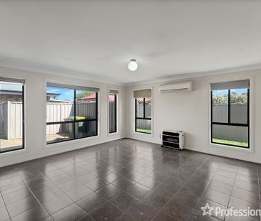 3/6 Yoogali Street, Glenfield Park NSW 2650 - Photo 5