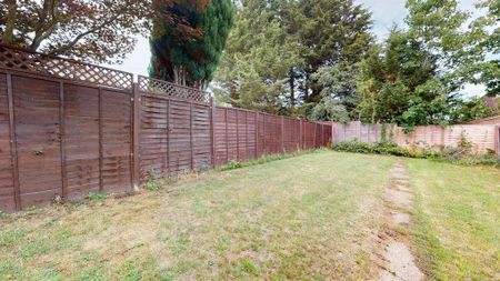 3 bedroom terraced house to rent - Photo 5