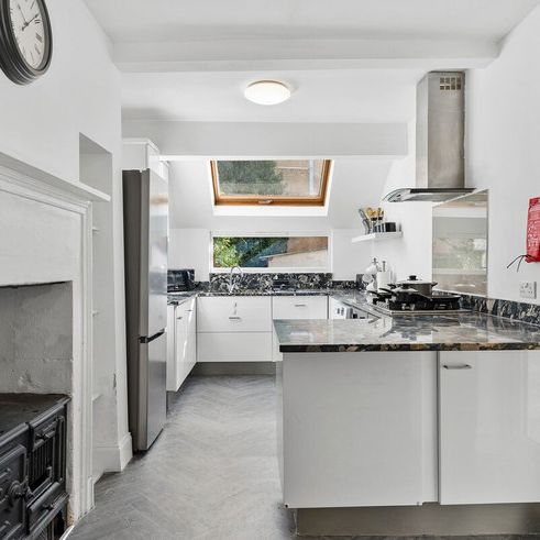 Pulteney Avenue - Photo 1