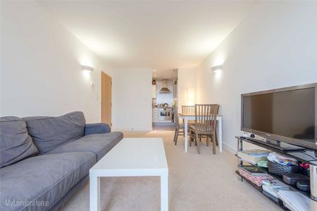 Blackwall Way, London, E14 9GF - Photo 3