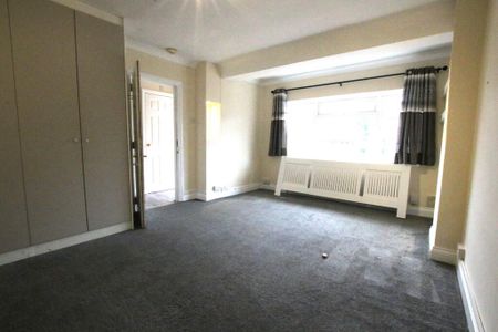 5 bedroom detached house to rent - Photo 5