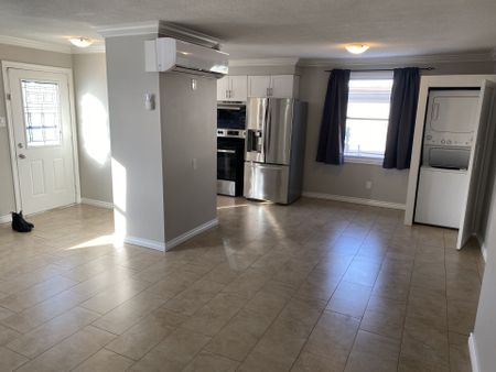 For Lease - 1072 Jalna Boulevard Unit# Main, London South, Ontario - Photo 2