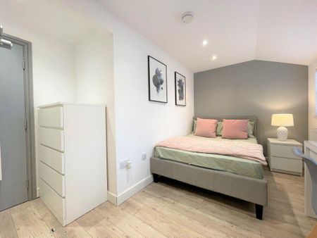 1 bedroom in a house share to rent - Photo 4