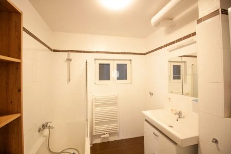 Helle 3,5-Zimmer-Wohnung nahe Hauptbahnhof – ideal für WG oder Familie - Foto 2