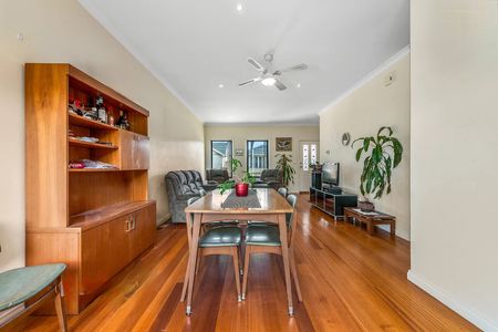 14 Jeanette Street, Clayton South VIC 3169 - House For Rent | Domain - Photo 5