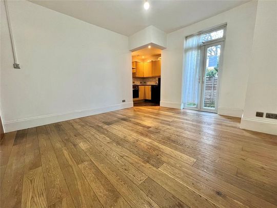 3 bedroom apartment to rent - Photo 1