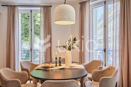 Appartement • Elysées-Madeleine - Photo 4