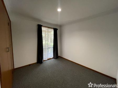 1/2 Elwin Court, North Nowra NSW 2541 - Photo 4