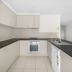 A low maintenance family house in the heart of Wendouree - Photo 3