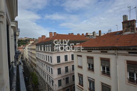 LYON 2 JARENTE - Photo 3