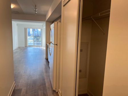 For Lease - 231 College Street Unit# 804R, Toronto, Ontario - Photo 5