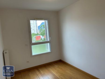 Location Appartement 3 pièces 78m² GRENOBLE 38000 - Photo 2